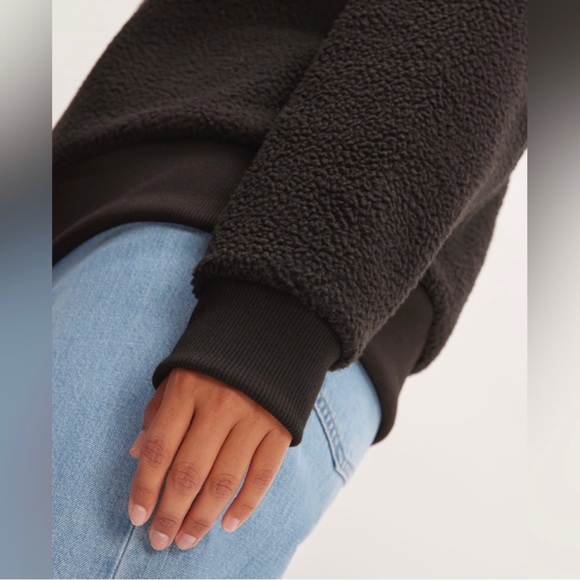 Everlane Black ReNew Fleece Oversized Crew Pullover Sweater Size Small - Picture 5 of 6